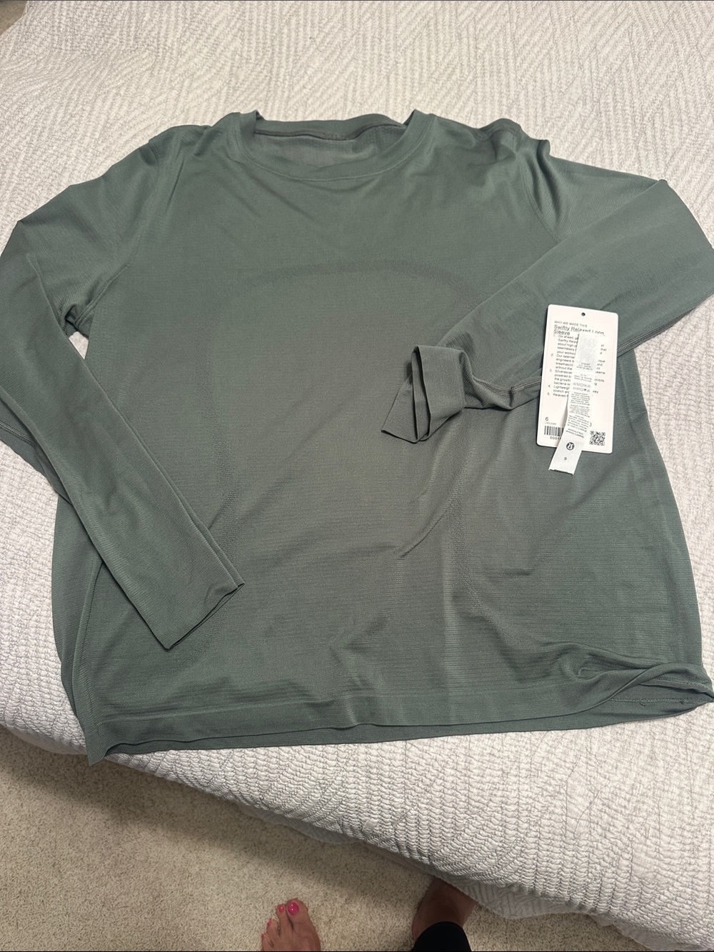 lululemon athletica Long Sleeve Crew Shirt - Olive Green